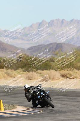 media/Nov-16-2025-Race Pace (Sun) [[8c5fa54630]]/Non Verified Riders (1st 20 Minutes)/2-Turn 10 (1010am)/